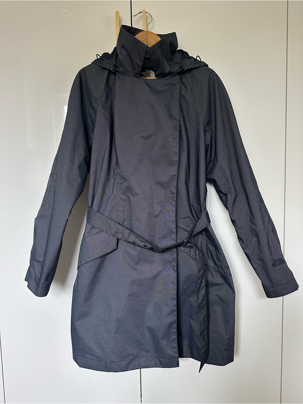 The North Face Women's Belted Hooded Trench Coat raincoat XL